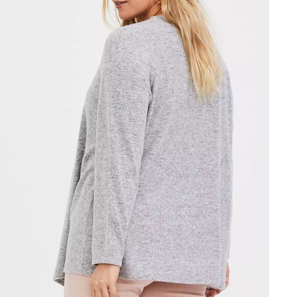 Torrid Plus Size 5 (5X) Gray Super Soft‎ Plush Open Drape Front Hacci Cardigan - Picture 3 of 3